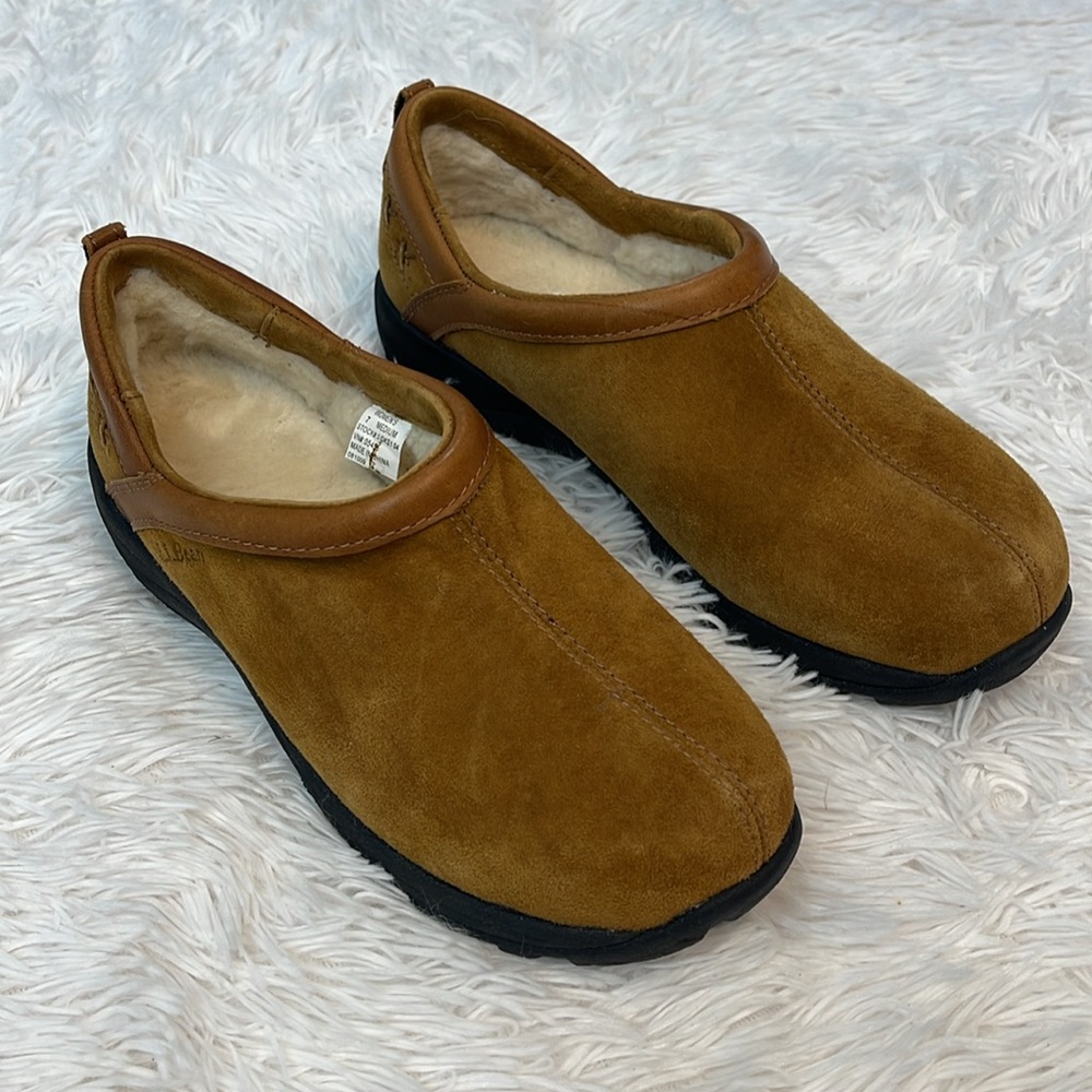 L.L. Bean Tan and Black Slip On Shoes with Suede Finish WOMENS SIZE 7M fur lined